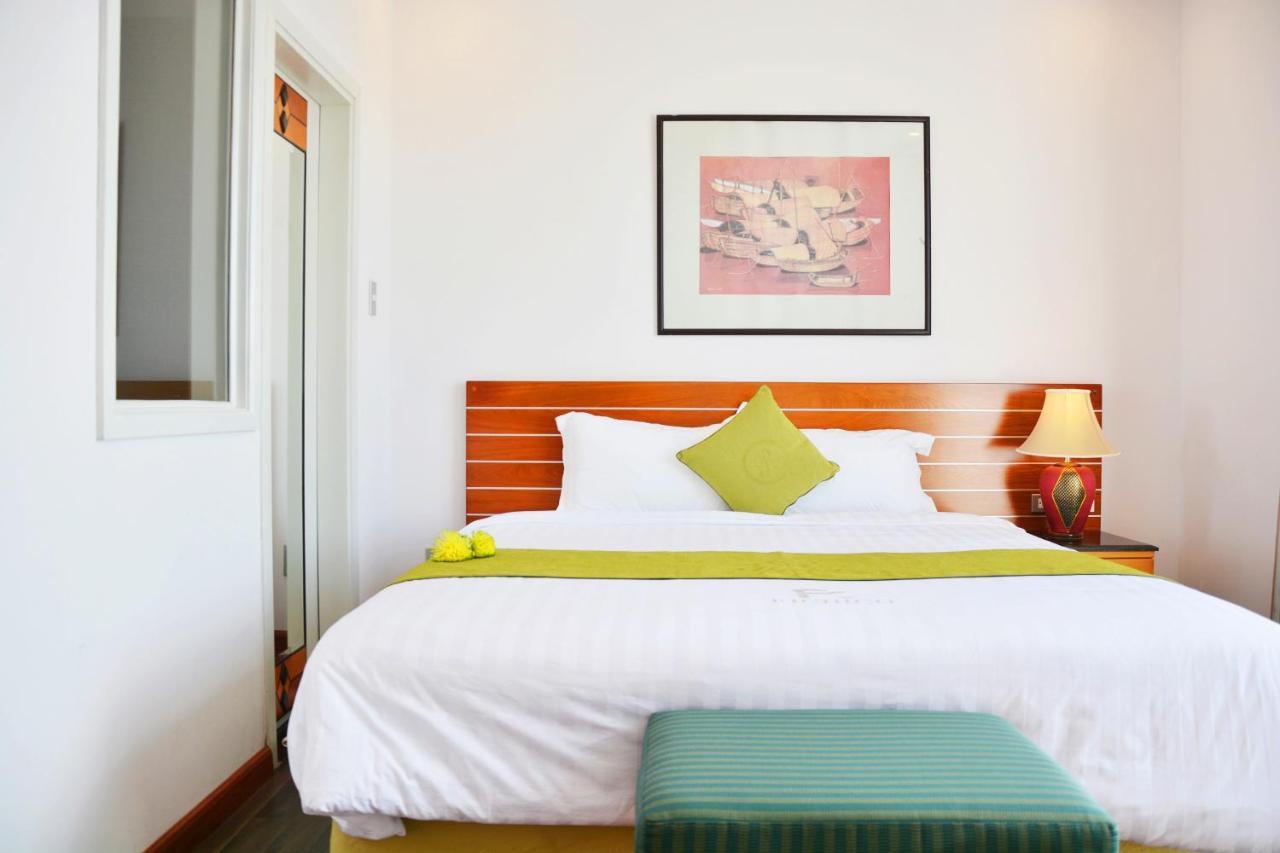Hang Grand Danang Beach Exterior photo